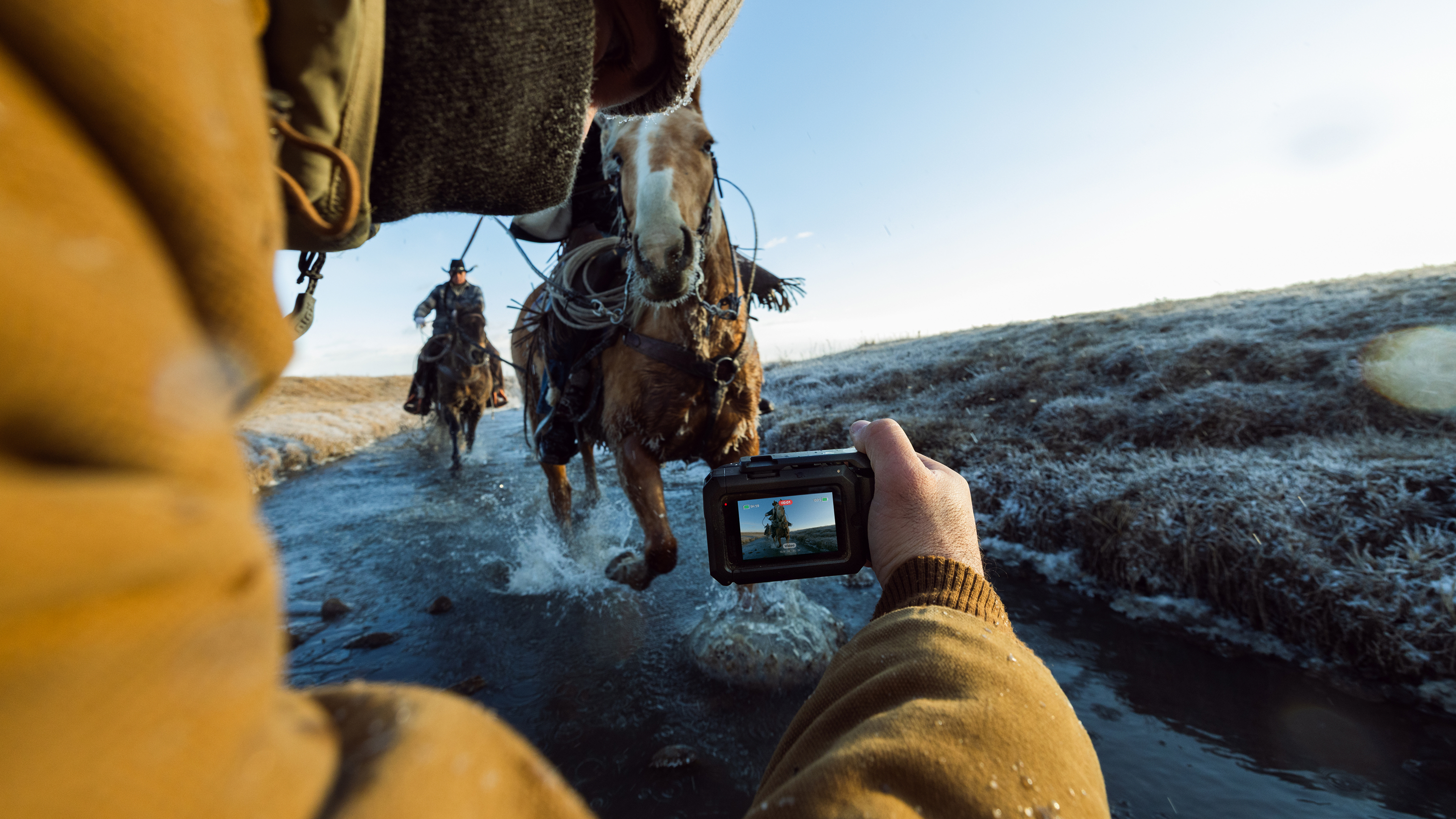 MISSION 1 PRO Grip Edition Camera