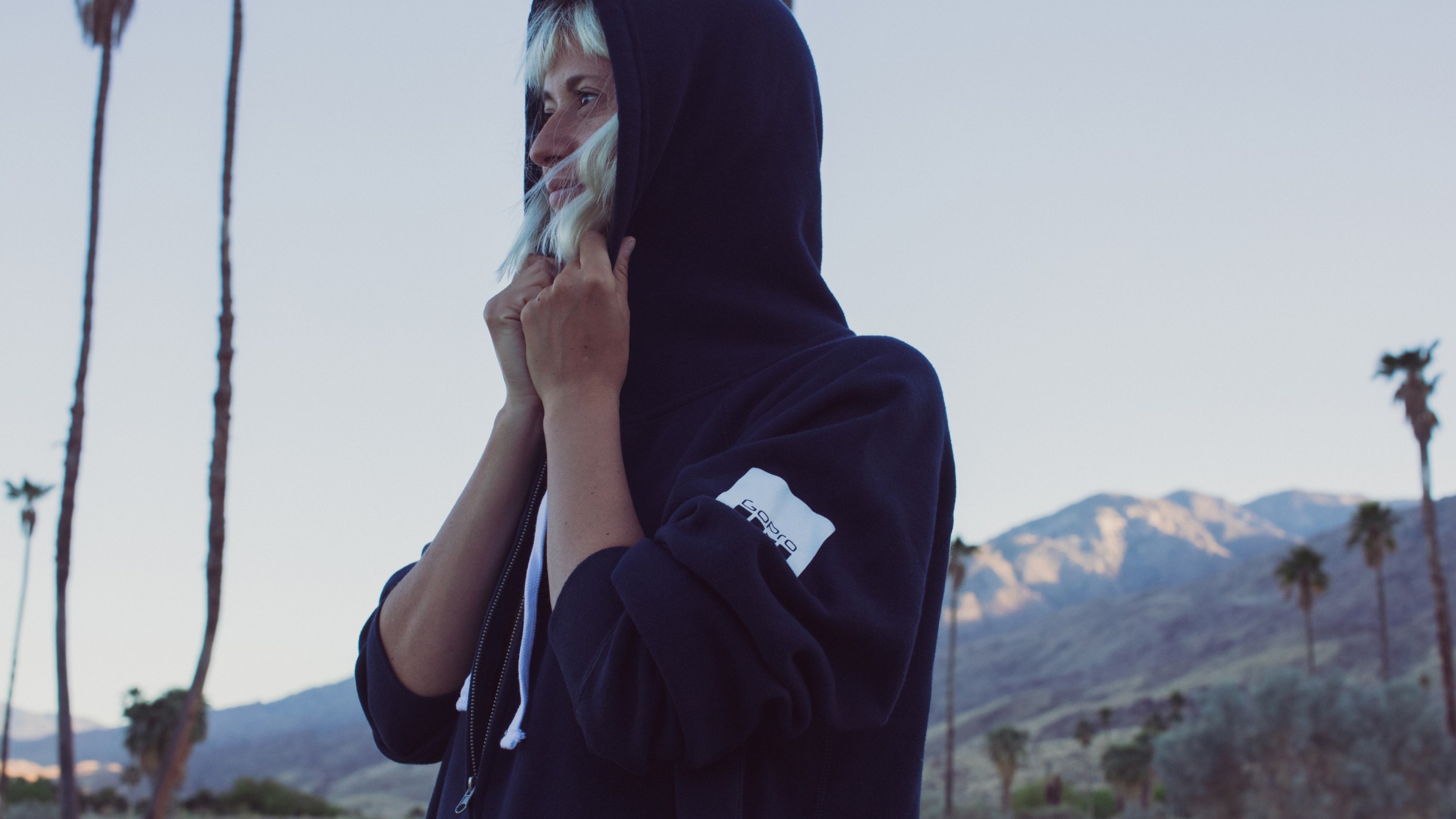 The Contender – ジップアップロゴパーカー | GoPro