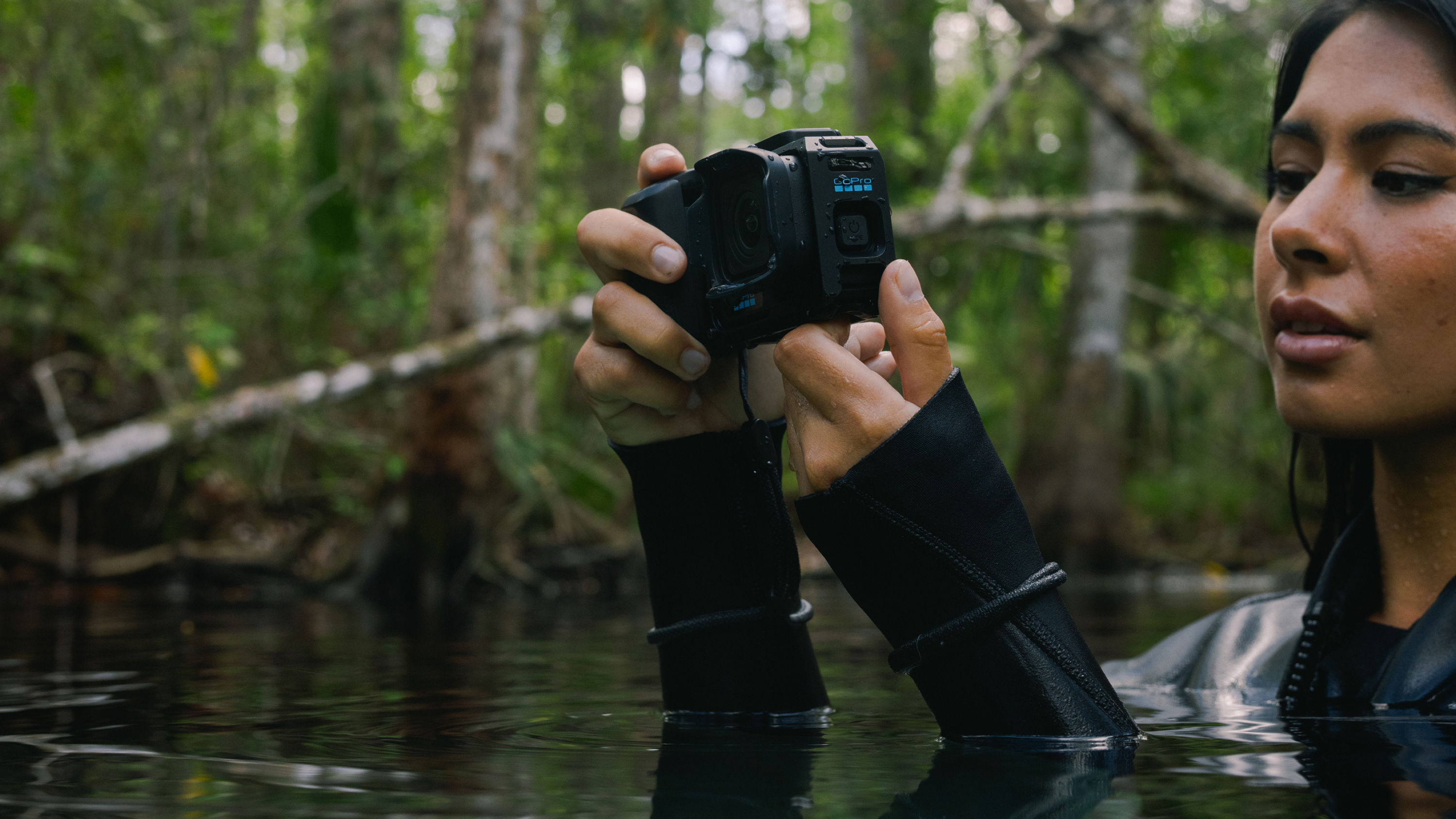 MISSION 1 PRO Grip Edition Camera