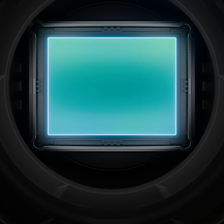 GoPro MISSION 1 1-inch sensor graphic showing larger imaging area for low-light underwater scenes