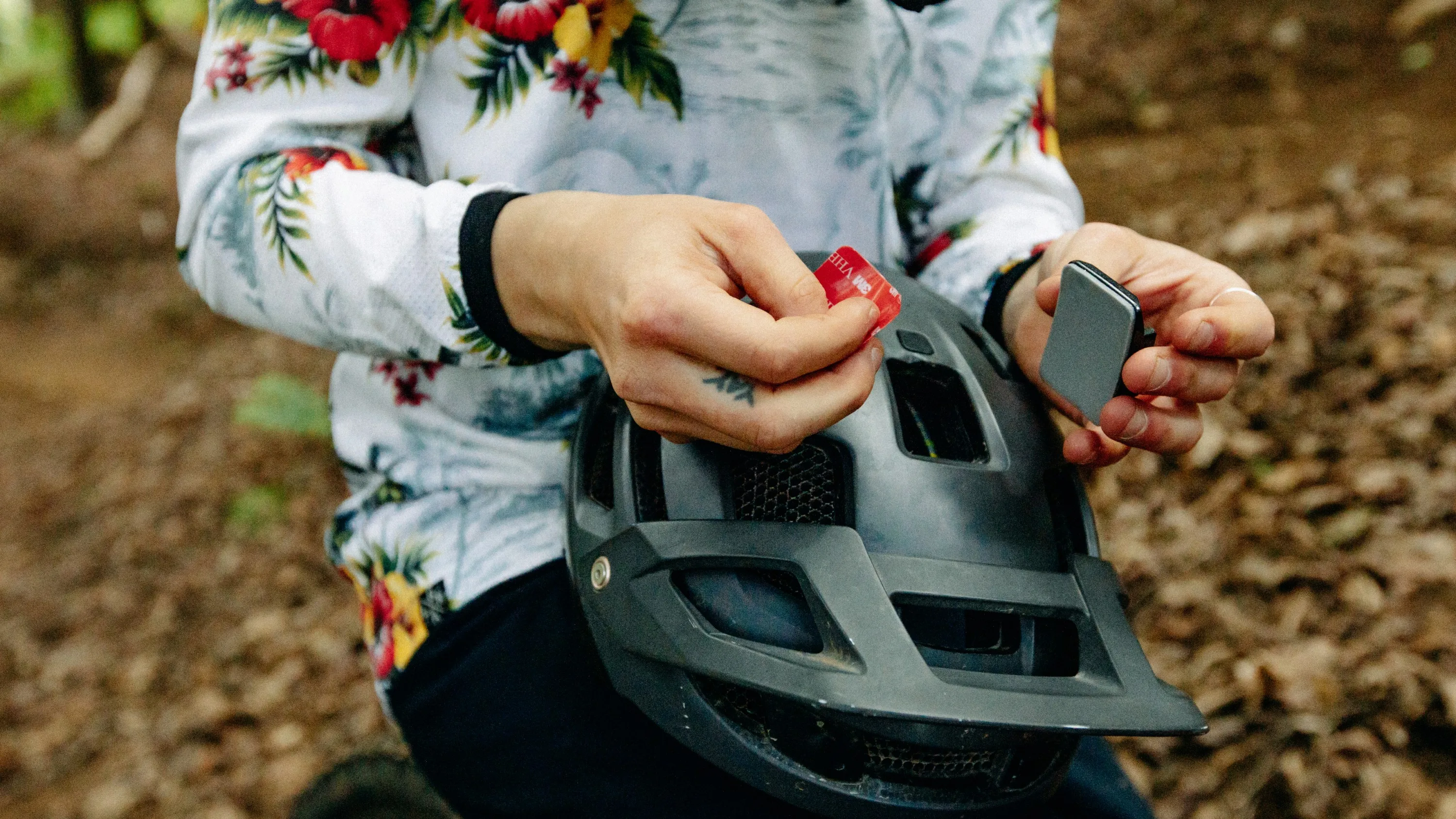 bike helmet is sticky Sweat Buster Skinny Sweatband. Stops Dripping Sweat. Premium Comfort, Simple Helmet Integration & Quick Removal for Washing. All Cycling Helmets (Light Gray, 2 Pack) : Sports & Outdoors How to clean sticky film